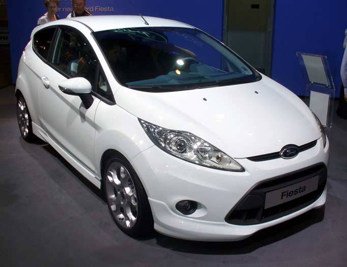 ford-fiesta-whitejpg