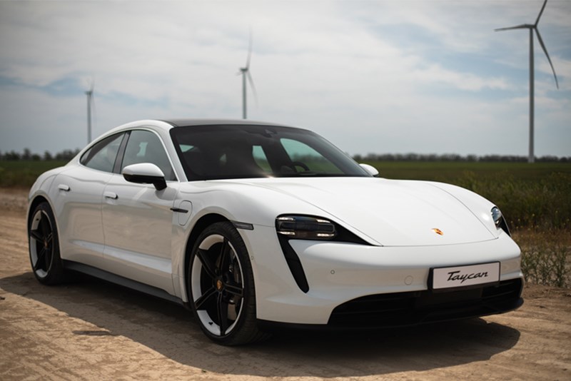 porsche-taycan-best-electric-hybrid-coupesjpg